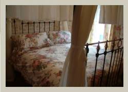 Romantic Four Poster Bed